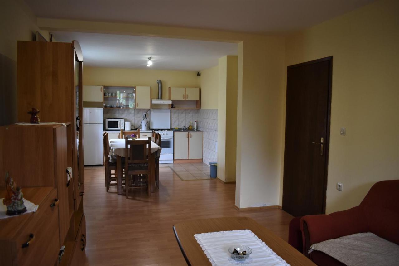Apartments Sabljak Rakovica Eksteriør billede
